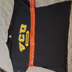 WOMENS XL VCU MOM TSHIRT,  VIRGINIA COMMONWEALTH UNIVERSITY